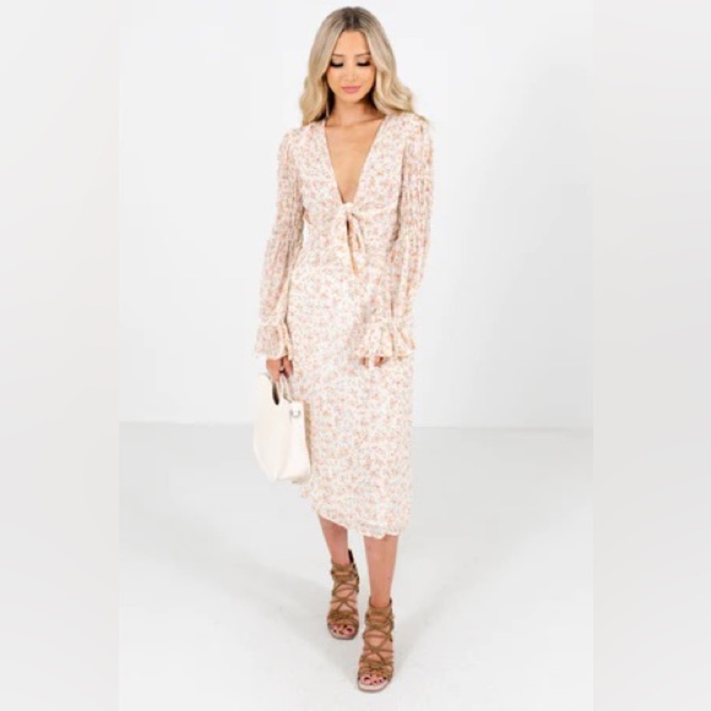 Ivory Floral Tiered Puff-Sleeve Midi Dress